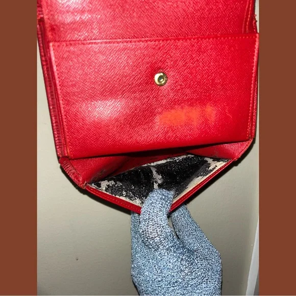 ❤️LOUIS VUITTON RED/CRANBERRY TRIFOLD EPI WALLET❤️ - Picture 11 of 14